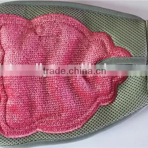 Rubber Love Glove Grooming Mitt for Cats thumbnail-3