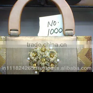 Evening Bags thumbnail-6