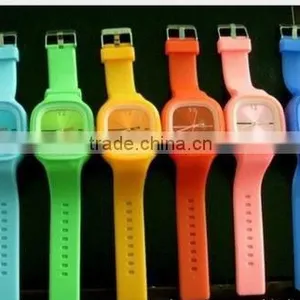 2013 Newest Fashionable Silicone Smart Watch thumbnail-1