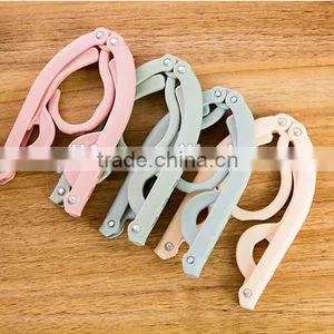 Hot Selling Plastic Foldable Travel Home Clothes Hanger With Anti-slip Grooves thumbnail-1