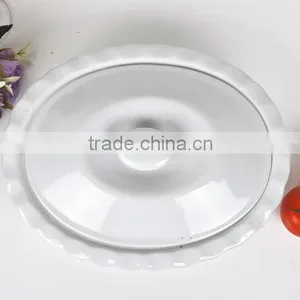 11.5" Oval Ceramic Bakeware With Lid thumbnail-3