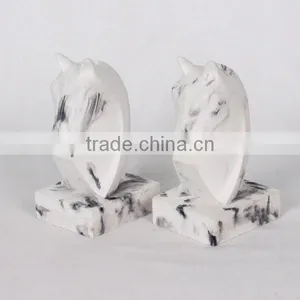 Eco-friendly Horse Head Marble Like Concrete Store Jewelry Display Pendant Rack Holder for Shopping Mall thumbnail-1