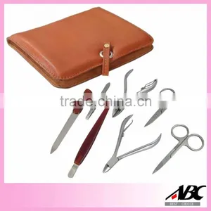 Personal Care Manicure Pouch And Tools Kit thumbnail-1