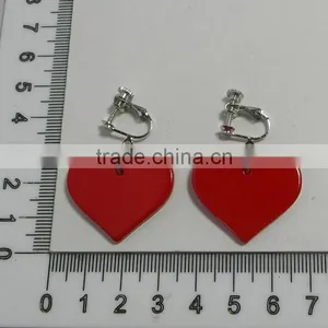 Creative Poker Ear Ring, Hot Selling Ear Ring With Red Heart Pendants, New Launch Popular Poker Ear Ring thumbnail-1