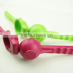 41025 Lemon and Lime Juice Squeezer thumbnail-3