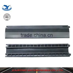 Lower Factoty Price 1035*135*20mm Soft Flexible 1 Channels Rubber Cable Protector thumbnail-1