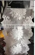 SQUARE LACE TABLE RUNNER thumbnail-1