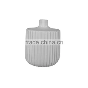 White Vertical Stripes Polyresin Bathroom Accessories Set for Hotel and Home thumbnail-6