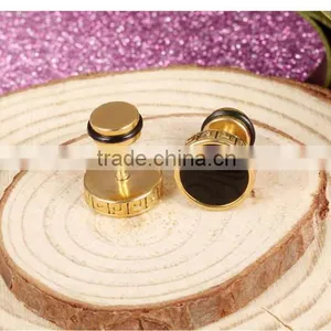 Stainless Steel Man Fashion Design Round Shaped Earrings thumbnail-5