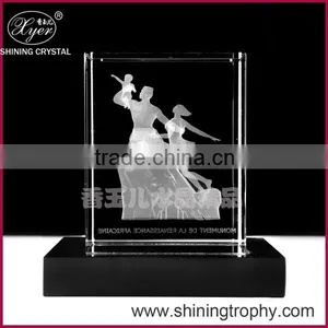 Crystal 3d Laser Award thumbnail-1