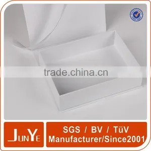 High End Magnetic Closure Essential Oil Gift Box Packaging Quality Choice thumbnail-4