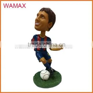 Customized Polyresin Bobble-head Sportsman Figure thumbnail-1