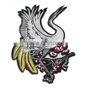 Excellent Quality Factory Direct Sell Animal Embroidery Patches Customized Red-crowned Crane Embroidery Patches for Garment thumbnail-1