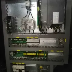 DEFUTURE V-85 Vertical Machining Center thumbnail-5