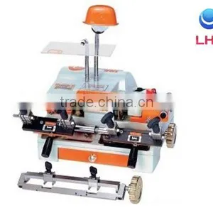 Wenxing 100 E1 Key Copy Machine With External Cutter thumbnail-1