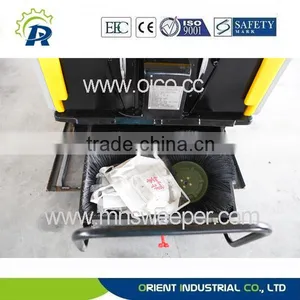 Outdoor Semi Closed Ride on Linoleum Road Sweeper With Lead Acid Battery Free of Maintenance thumbnail-3