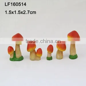 Home & Garden Decor Resin Mushroom Statues thumbnail-3