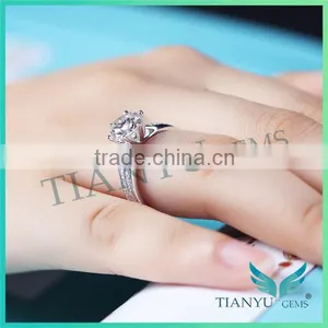 Fashion 925 Sterling Sliver Super White Moissanite Diamond Rings Engagement Ring thumbnail-2