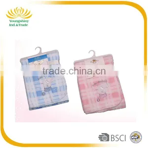 High Quality and Durable Embroidered Knitted Baby Blanket thumbnail-1
