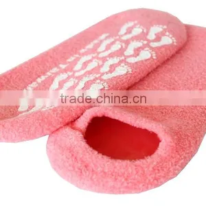 Gel-Coated Moisturizing Socks thumbnail-5