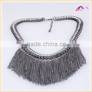 Latest Design Wholesale Chunky Tassel Statement Necklace In China thumbnail-3