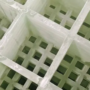 Composite Polyester Fiberglass Pedestrian Decking GRP Pultruded FRP Gratings thumbnail-2