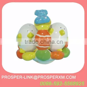 Ceramic Easter Salt and Pepper Shaker thumbnail-1