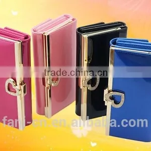 Luxury Style Cute Rhinestone Clutch Leather Travel Wallet and Purse for Women With Elegant Apperance thumbnail-3