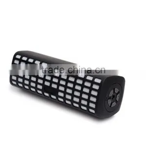 2016 High Quality New Protable Wireless Mini Waterproofbluetooth Speaker With FM and RADIO18650 thumbnail-1