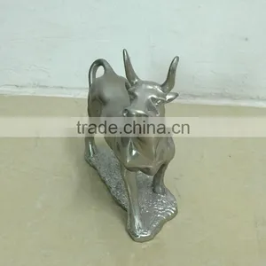 Polyresin Bull Sculpture thumbnail-2