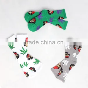 Hemp-leave Design Socks, Sports Socks, Mountaineering Socks thumbnail-1