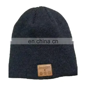 Custom Wholesale Cotton Beanie Winter Hats With Leather Patch thumbnail-1