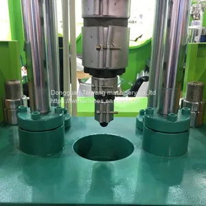 Hot Selling Desktop Injection Molding Machine Factory Price thumbnail-2