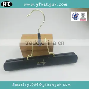 HA7067 Black Skirt Wooden Hanger Luxury Hair Extensions Hanger Supplier's Choice thumbnail-2