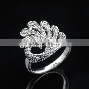 2015 Latest Design Women Enagement Crystal Diamond Ring for Sale thumbnail-2