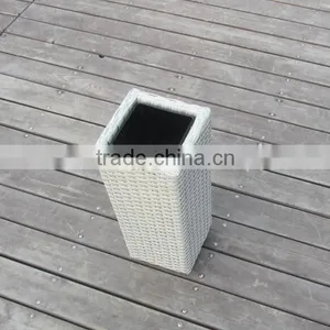 White Flower Pot Outdoor Furniture thumbnail-2