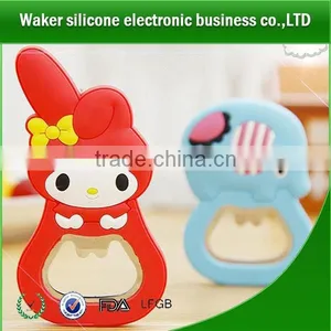 China Supplier Customs Design Silicone Beer Bottle Opener Wall Mounted Bottle Openers Key Bottle Opener thumbnail-2