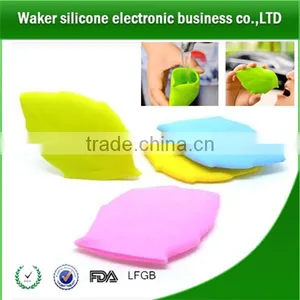 2017 Wholesale Leaf Shape Silicone Cup/pocket Cup /silicone Collapsable Cup thumbnail-1