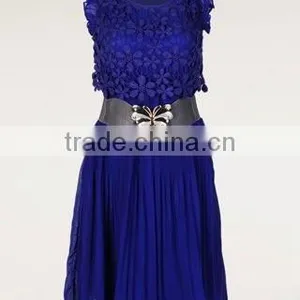 Latest Dress Designs for Ladies thumbnail-1