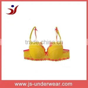 Sexi Girl Wear Colorful Lace Bra thumbnail-1