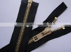Low Price Popular Zipper Jacket, Made in China thumbnail-6