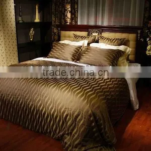 King Size Bed Spread&dust Ruffle thumbnail-4
