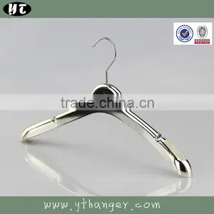 HA6959 Notched Plastic Shirt Hanger Rose Gold Coat Hangers Supplier's Choice thumbnail-6