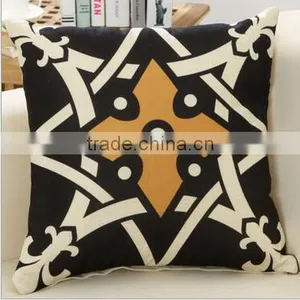 Geometrical Printed Cushion Cover thumbnail-6