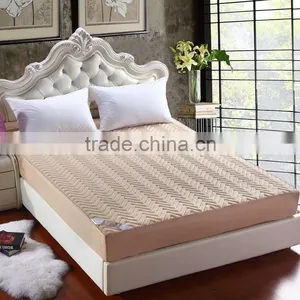 Waterproof Breathable Bes Bugs QUilted Waterproof Mattress Protector thumbnail-4
