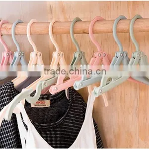 Hot Selling Plastic Foldable Travel Home Clothes Hanger With Anti-slip Grooves thumbnail-4