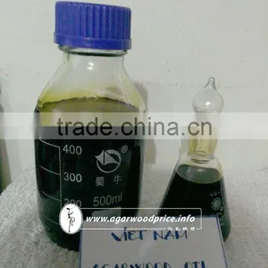 High Quality Agarwood Oil thumbnail-1