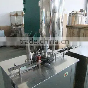 Automatic Pop Can Sealing Machine, Pop Can Lid Seamer, Beverage Canning Line thumbnail-1