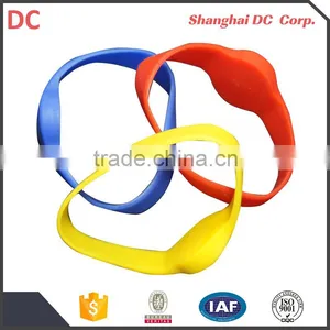 Sports Wristband Long Distance Tracking IC Chip RFID Wrist Band ISO14443 thumbnail-2