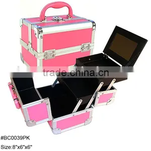 Aluminum Makeup Case thumbnail-1